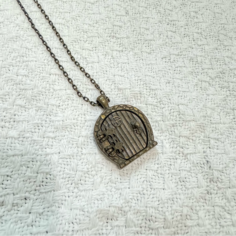 Hobbit Door Locket - Picture 4 of 6